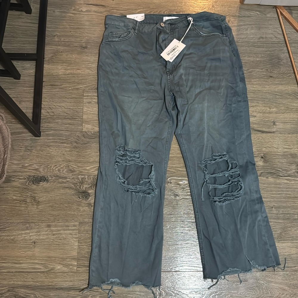 The Leslie jeans by vervet. Brand new tags.